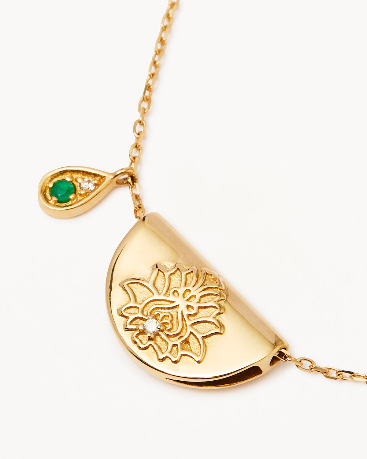 14K Solid Gold Lotus Birthstone Diamond Necklace with May Emerald - Elegant Jewelry Gift for Women, Perfect for Birthdays, Anniversaries & Special Occasions