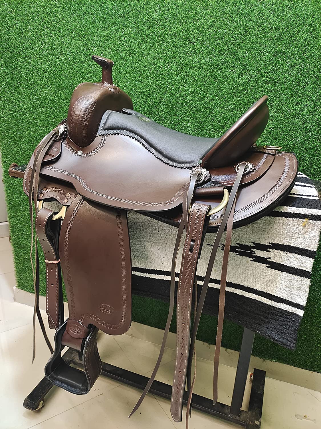 Lightweight Western Barrel Racing Saddle with Fiberglass Tree - Black Chocolate Double D (15.5 Inches) | Durable & Comfortable for Competitive Rodeo & Trail Riding