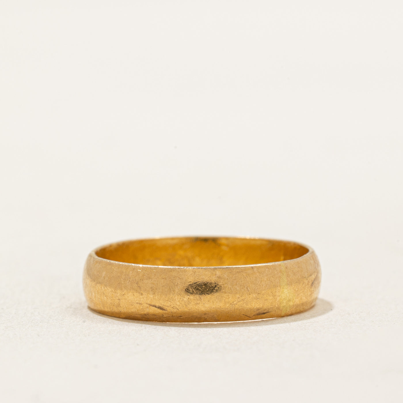 22K Yellow Gold Wedding Band for Women - Kuwait Hallmarked, 4.25mm Wide, Size 5.25 - Perfect for Engagement Rings, Anniversary Gifts & Bridal Jewelry