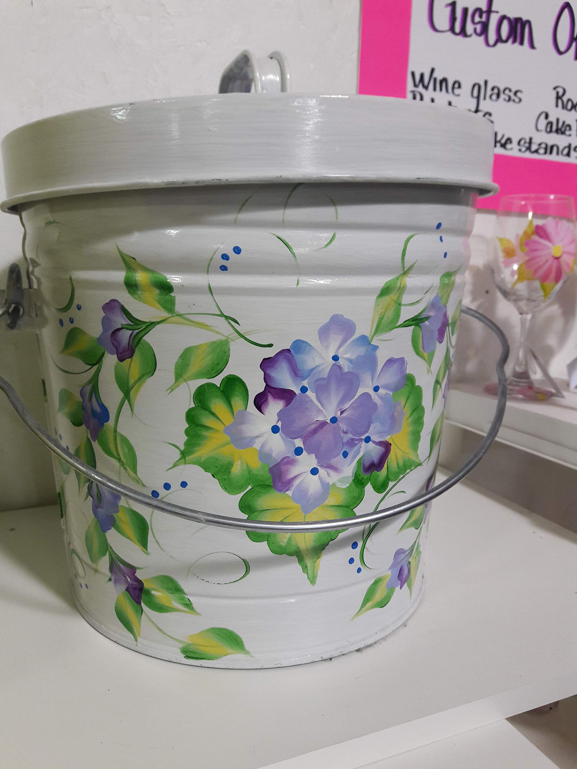 6 Gallon Hand Painted Decorative Trash Can - Elegant Waste Bin for Kitchen, Bathroom & Office - Perfect for Home Decor & Organization