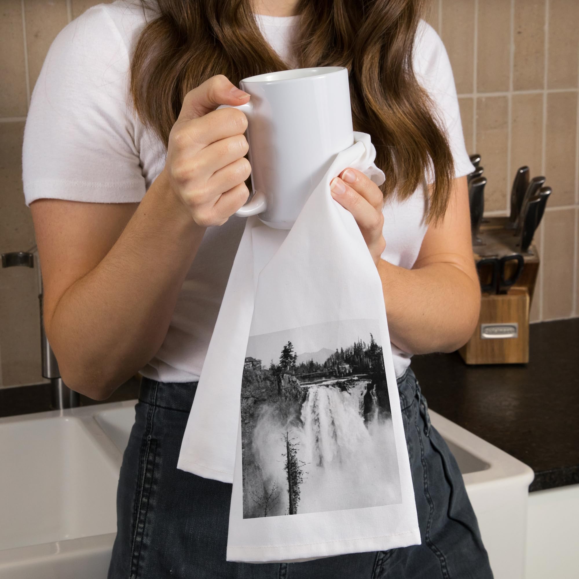 Lantern Press Snoqualmie Falls and Lodge Washington Photo Print - 100% Cotton Tea Towel, Decorative Hand Towel for Kitchen & Home Decor - Perfect for Gifts, Housewarming, and Farmhouse Style Kitchens