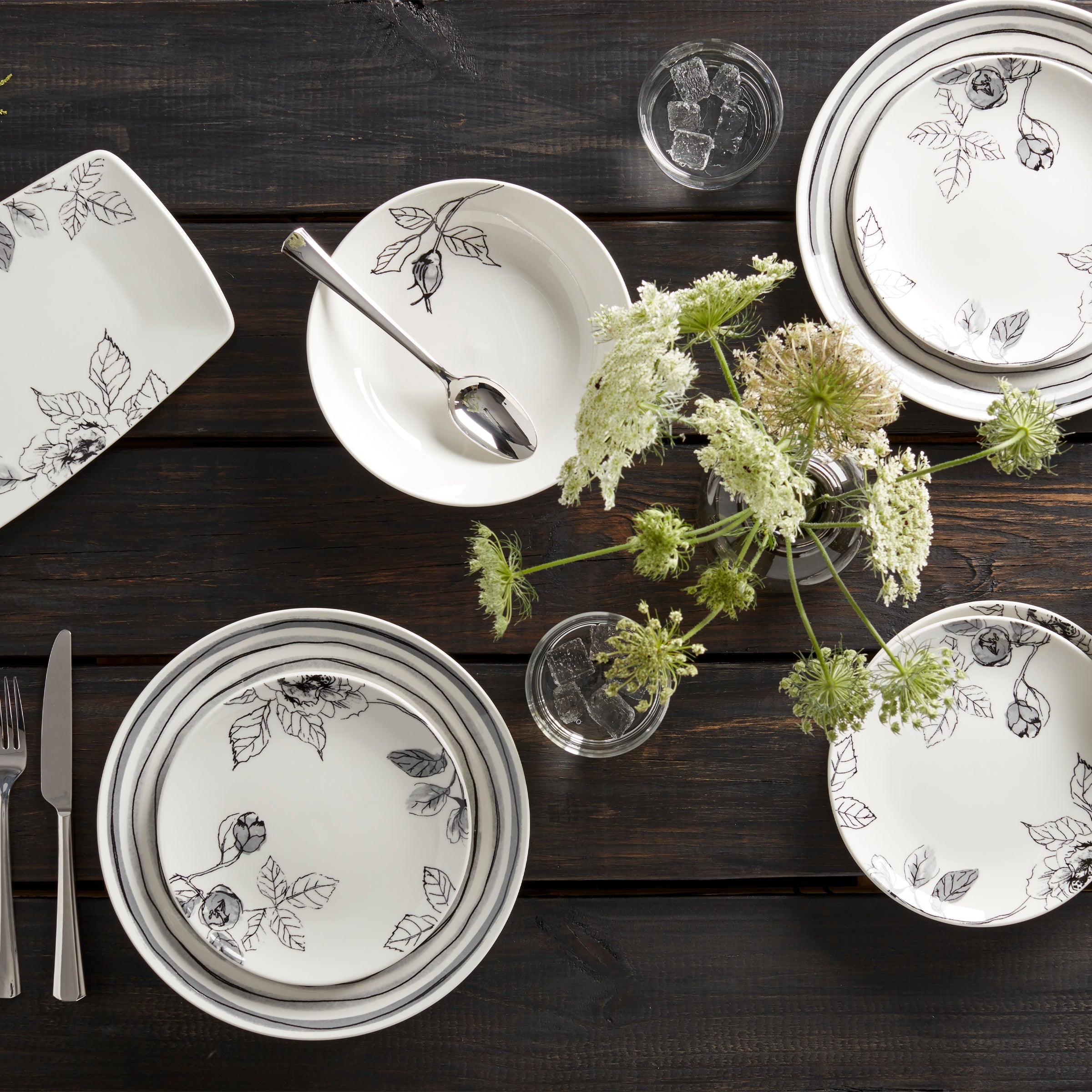 Premium 12-Piece Dinnerware Set - Porcelain Plates, Bowls & Mugs - Elegant Tableware for Everyday Meals & Dinner Parties - Perfect for Home, Restaurants & Gifting