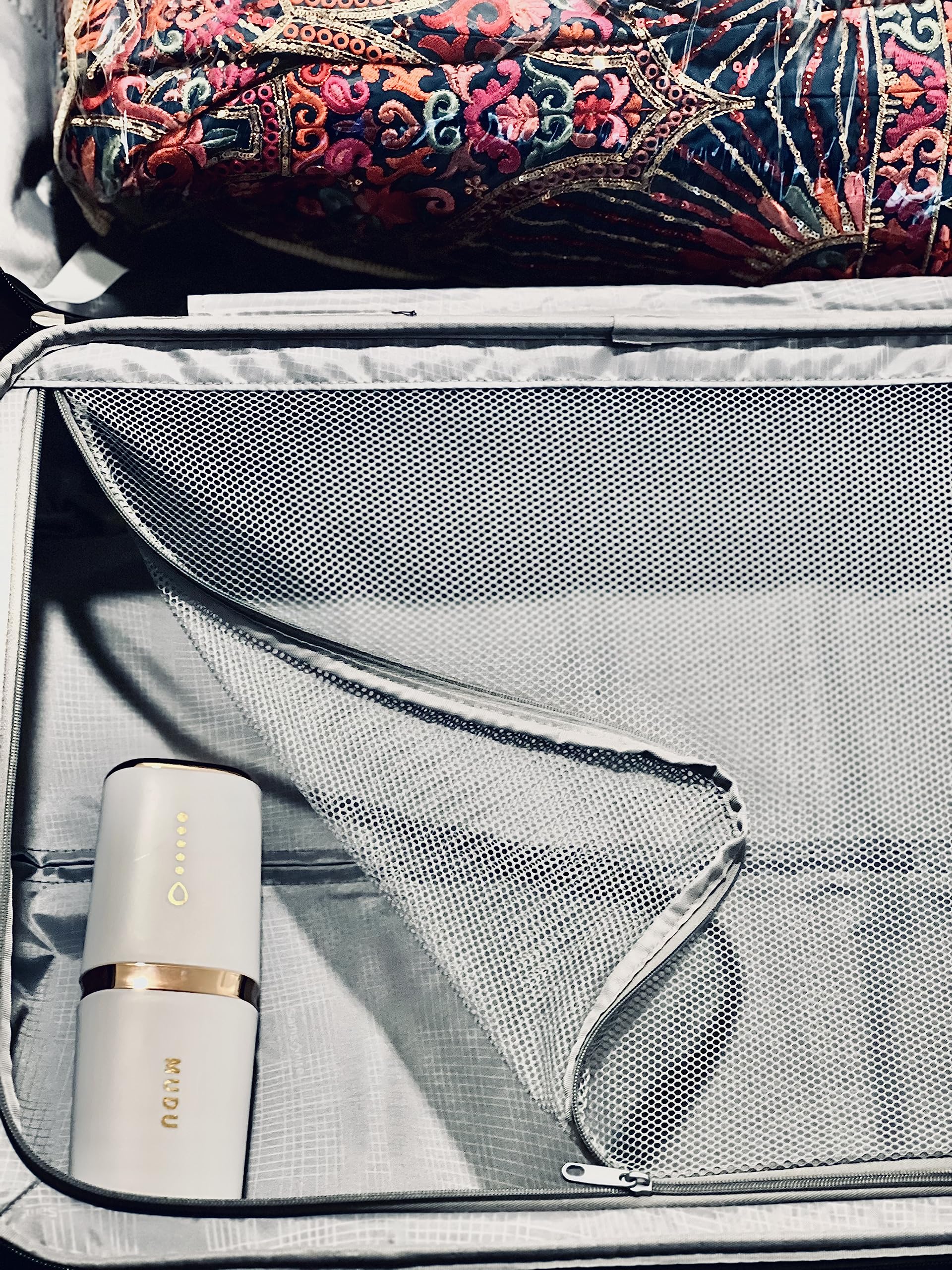 Waterproof Travel Toothbrush Case with Toothpaste Holder - Compact Dental Kit Organizer for Bathroom Vanity, Sink, Makeup Brushes & Razors - Perfect for Camping, Business Trips & Daily Use (White)