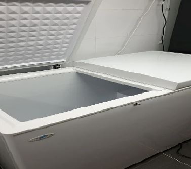 Farfalla FCF 530W 2-Door Chest Freezer, 530L Large Capacity, Energy Efficient Dual Function Deep Freezer for Home, Restaurant & Commercial Use - Perfect for Bulk Food Storage, Ice Cream Freezing & Beverage Cooling