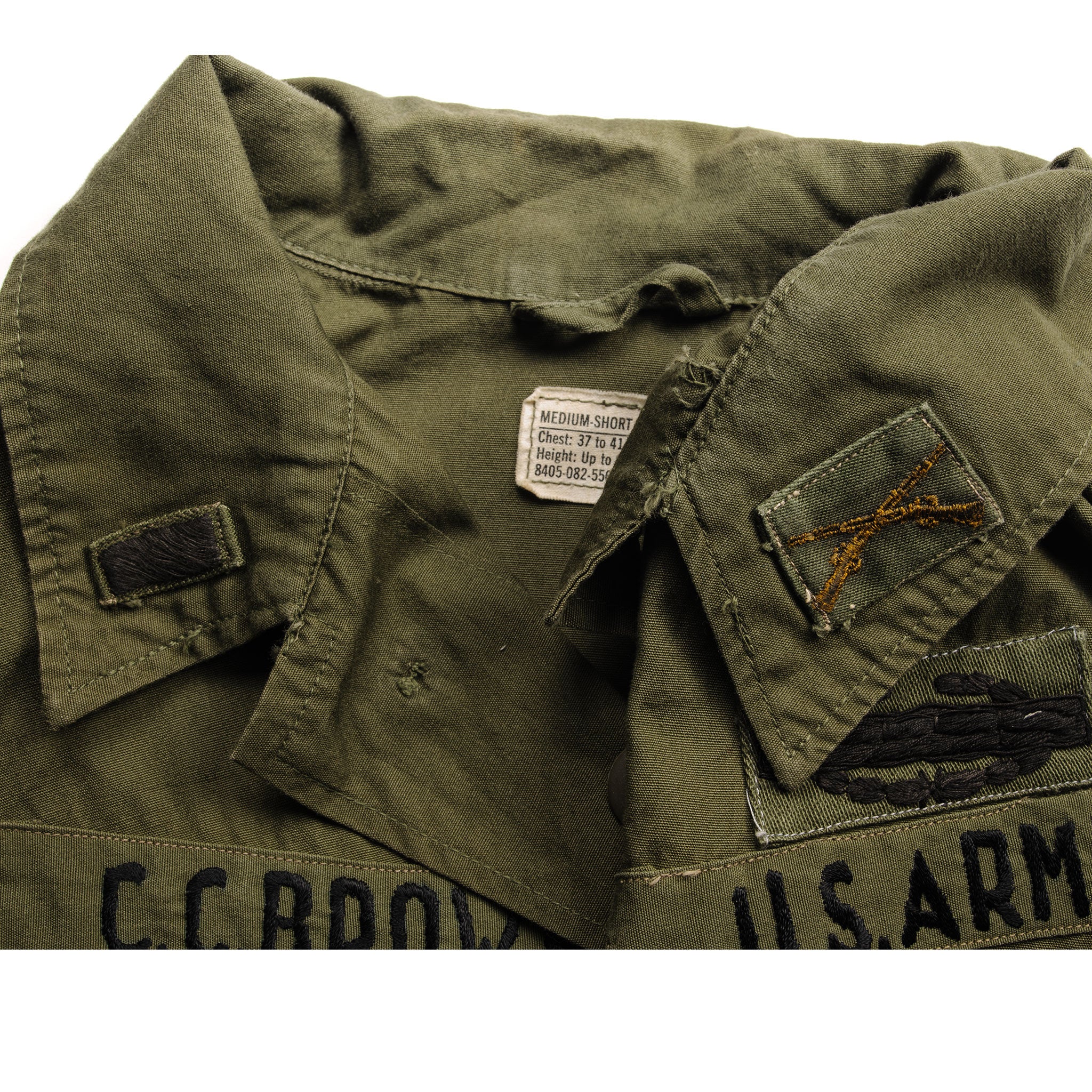 Original US Army Tropical Combat Jacket 2nd Pattern 1966 Vietnam War - Medium Short Size with ARVN Special Forces, South Vietnamese Regional Forces, MACV & Infantry Patches - Perfect for Military Reenactments, Collectors & History Enthusiasts