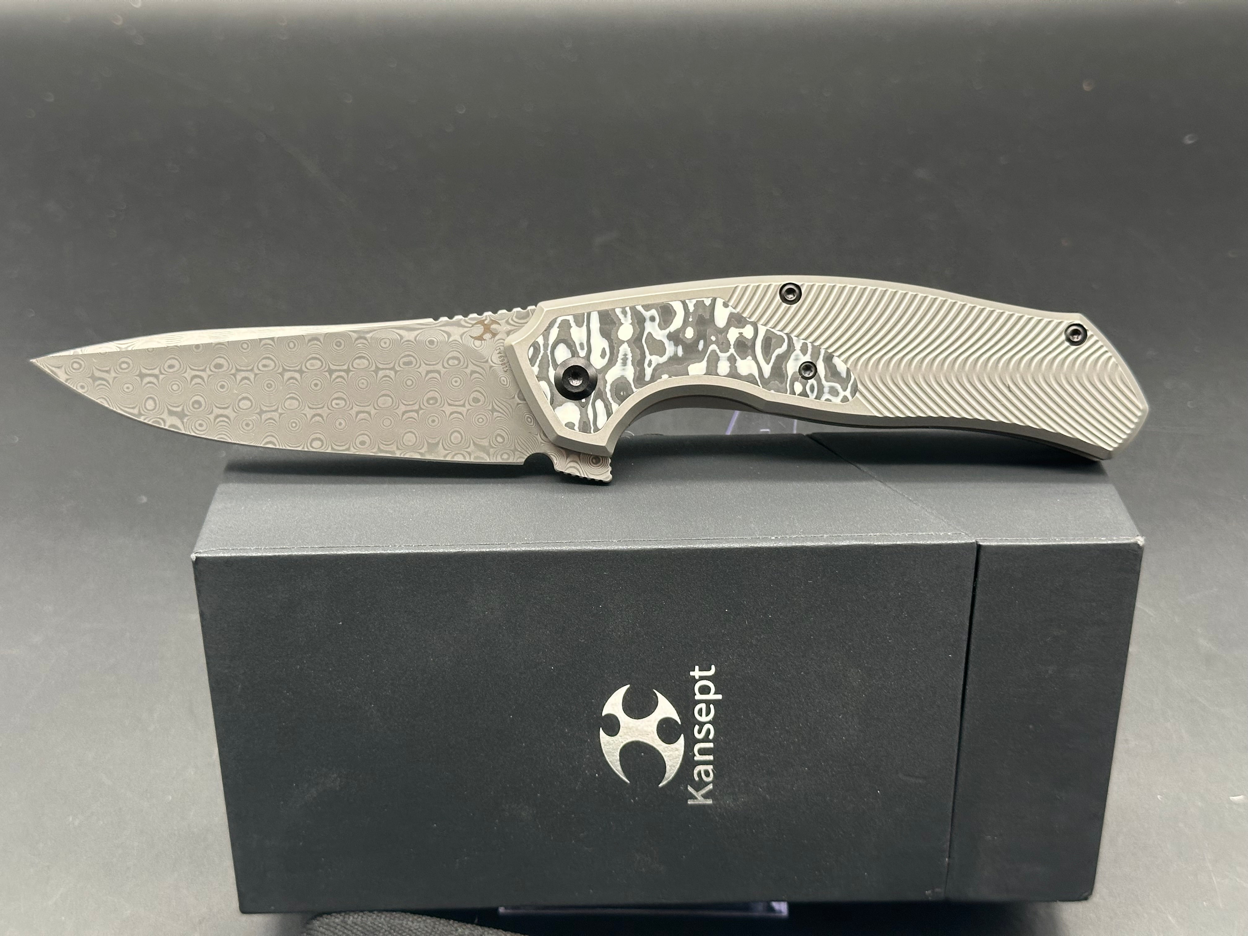 Kansept HAVORN Frame Lock Folding Knife - Black & White Carbon Fiber/Titanium Handle, 3.4