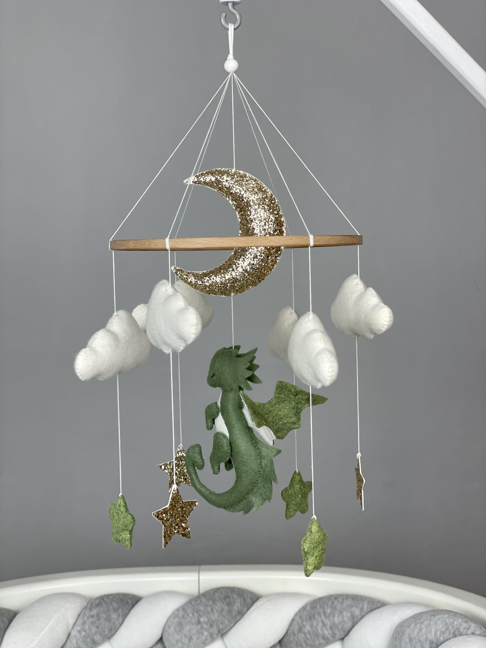 Fantasy Dragon Baby Mobile - Neutral Nursery Crib Decor, Unique Baby Shower Gift for Boys & Girls - Perfect for Themed Nurseries, Newborn Gifts & Fantasy Room Decor
