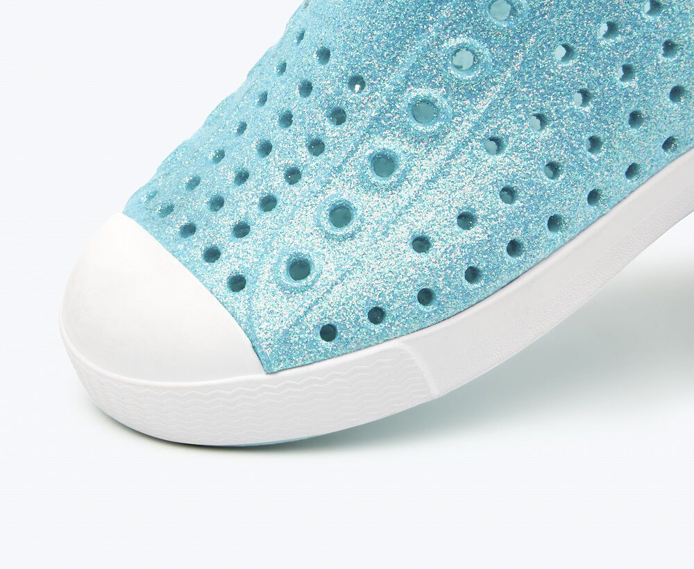 Native Shoes Piedmont Bling/Shell White Kids' Jefferson Sneakers - Comfortable Lightweight School & Play Shoes for Boys and Girls