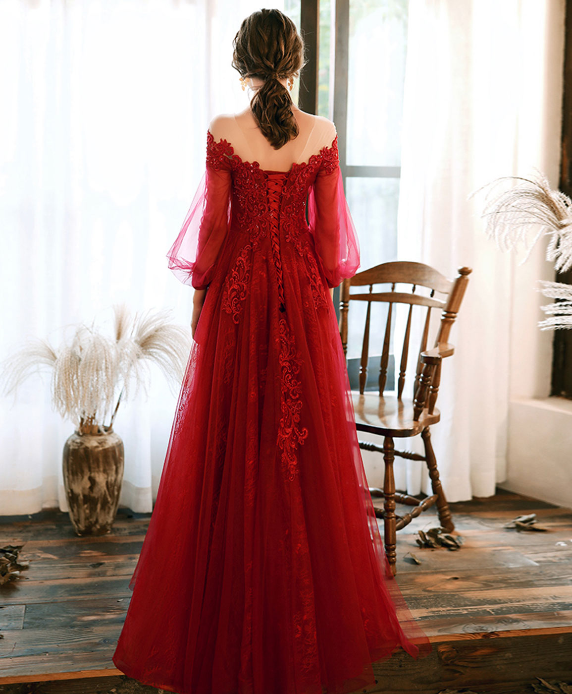 Elegant Burgundy Round Neck Tulle Beaded Long Prom Dress for Evening Gala & Formal Events - Perfect for Homecoming, Wedding Guest, and Special Occasions