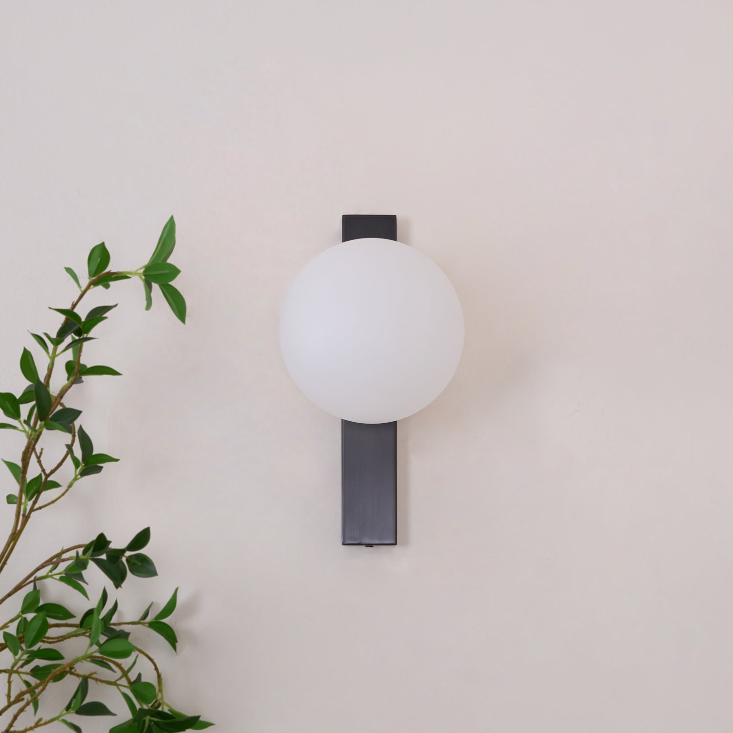 Circ 3720 Modern Wall Lamp - Sleek LED Sconce Lighting for Bedroom, Living Room & Hallway - Energy Efficient Home Decor Light Fixture