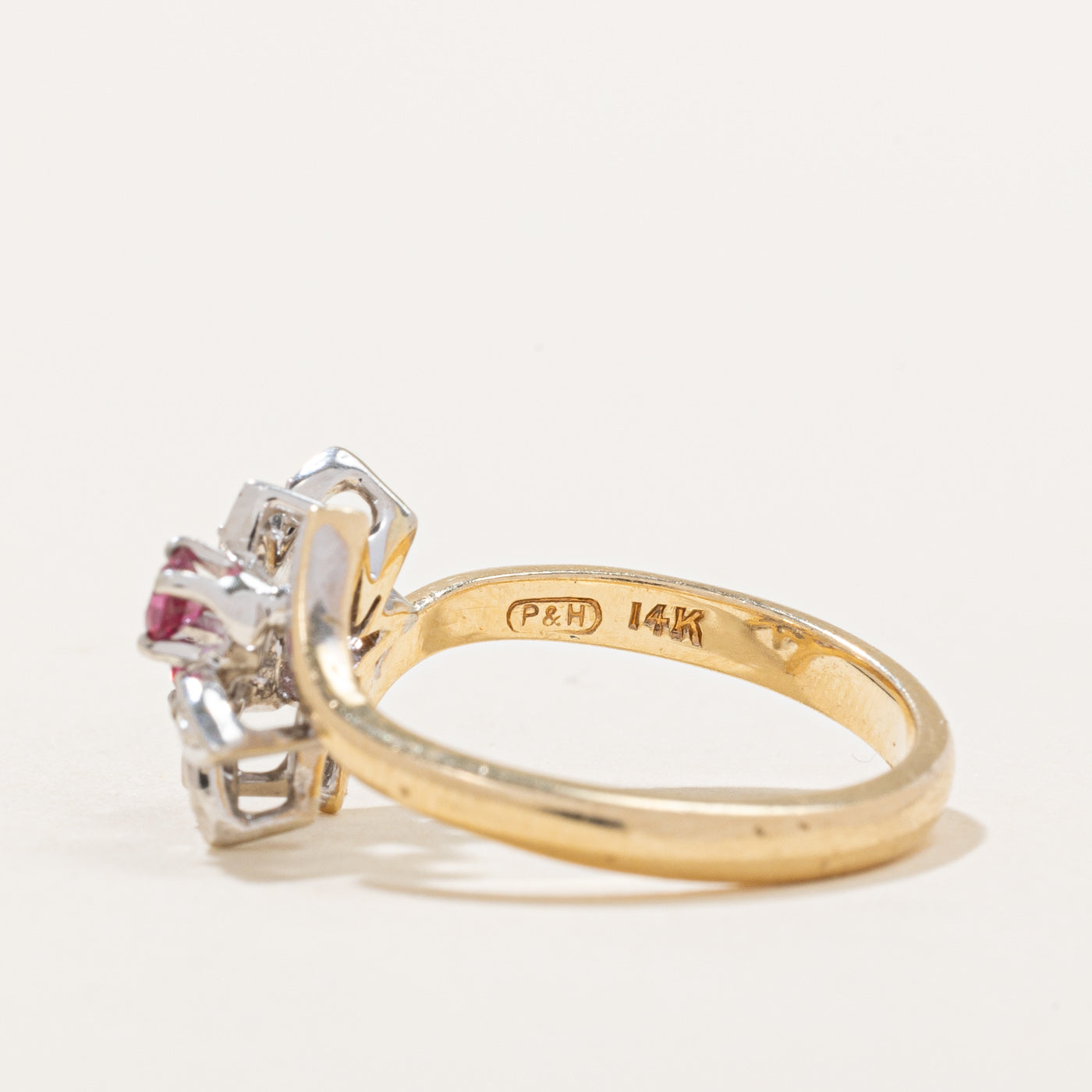 Exquisite 0.16ctw Ruby & Diamond Ring (0.04ctw Diamonds) - Size 6.5 - Perfect for Anniversary Gifts & Romantic Occasions