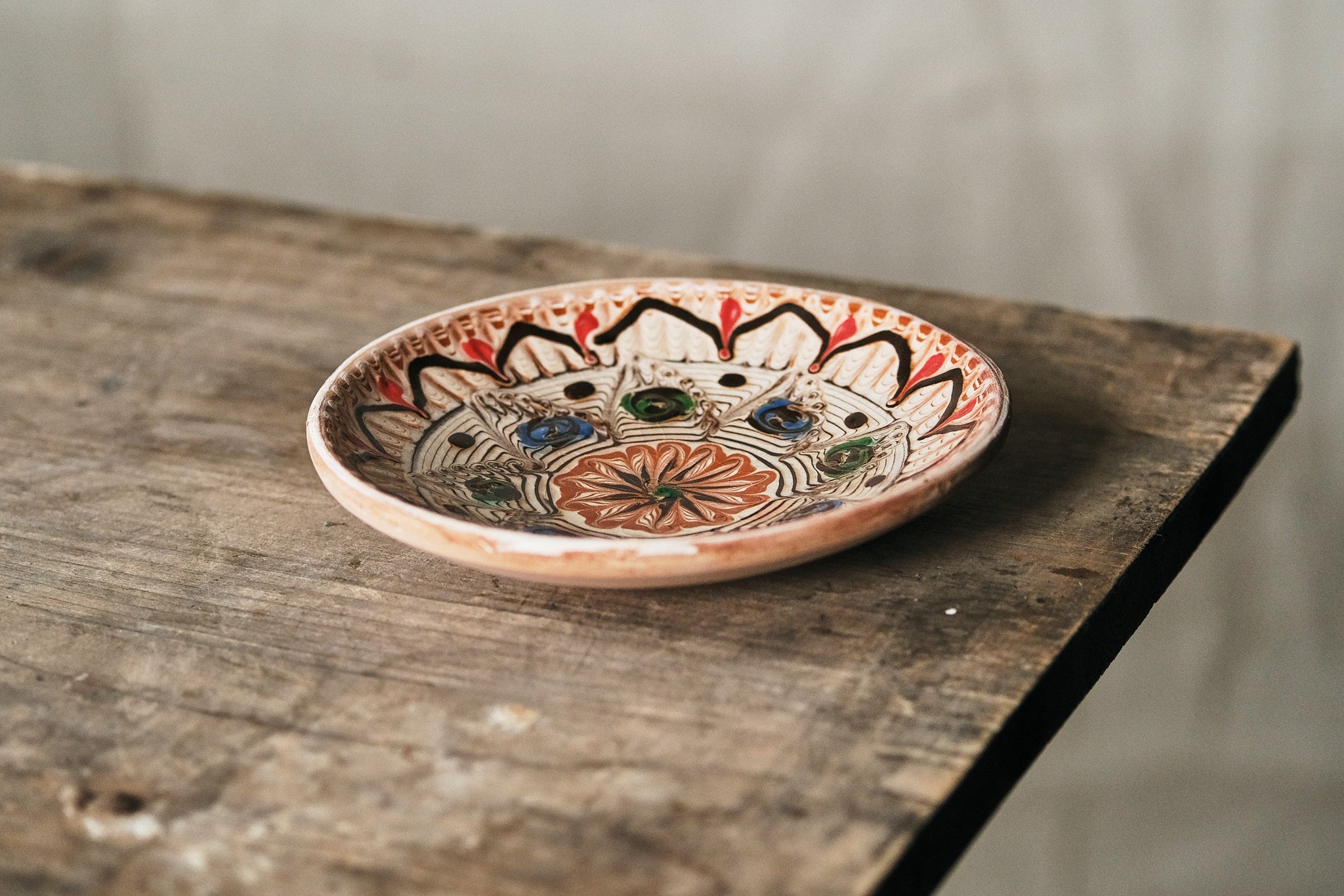 Handmade Ceramic Dipping Bowl with Hidden Star Design - Perfect for Sauces, Dips & Appetizers at Parties & Gatherings