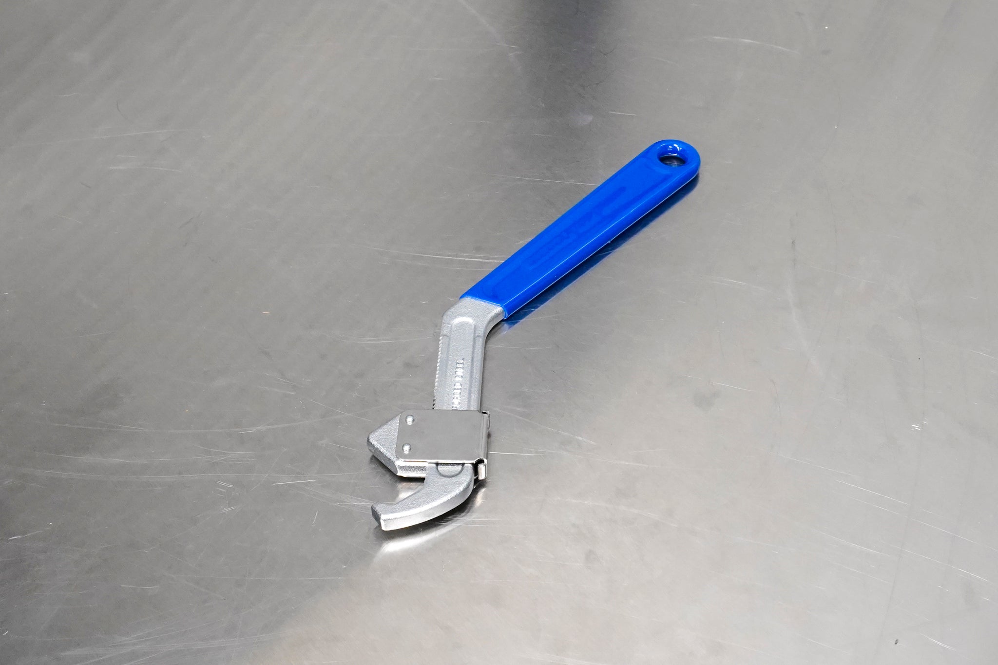 Prevost Neutral Hook Spanner Wrench - Professional Tool for Plumbing, Automotive & Industrial Use - Perfect for Tightening and Loosening Nuts in Hard-to-Reach Areas