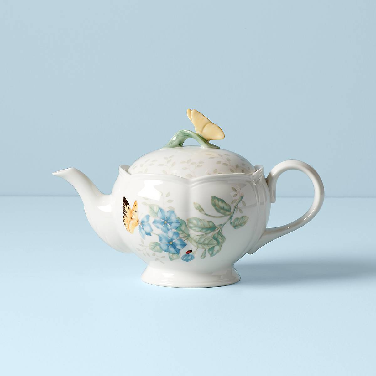 Butterfly Meadow Teapot - Floral Ceramic Teapot with Infuser, 34oz - Perfect for Afternoon Tea, Garden Parties & Home Decor