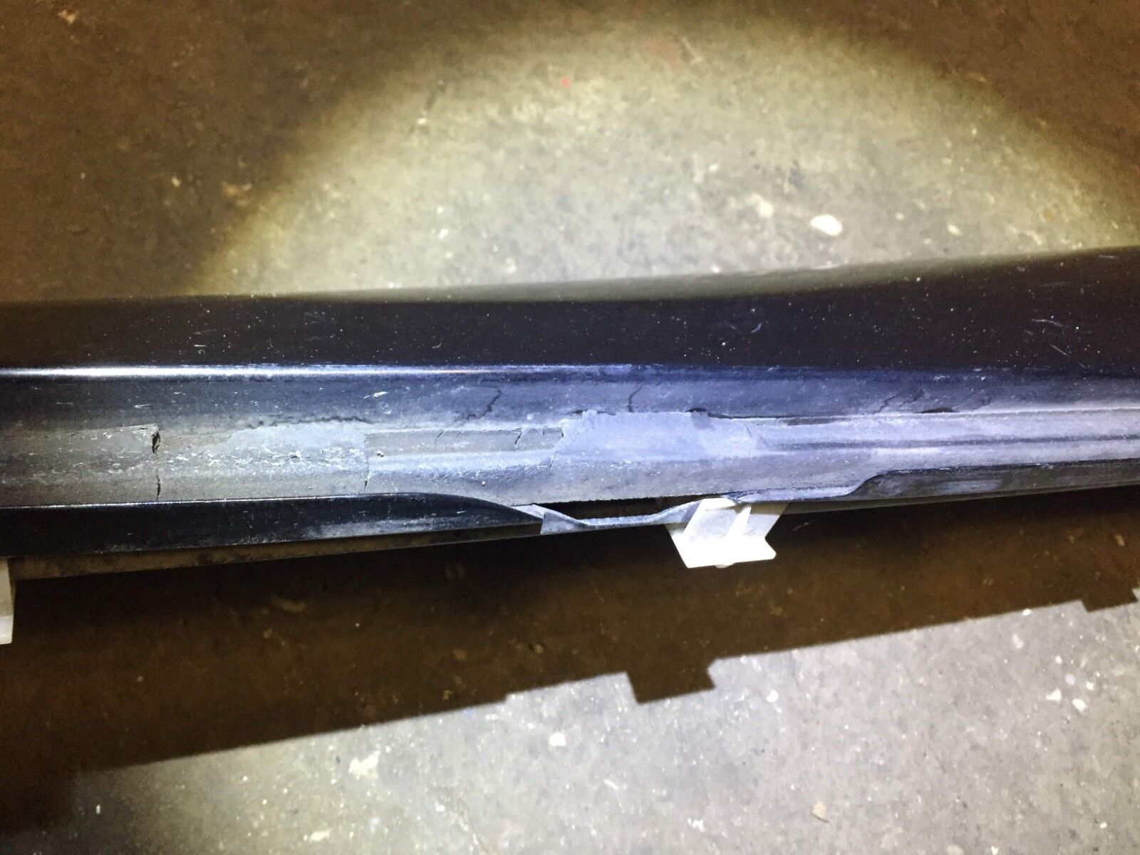 Mercedes C320 Left Driver Side Rocker Panel Skirt Molding OEM Replacement Part - Perfect for Car Body Repair & Restoration Projects