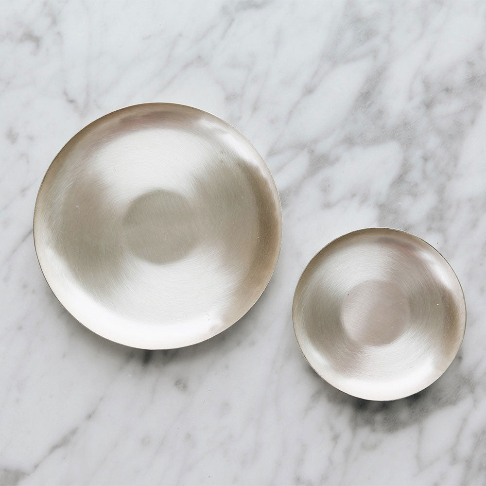 Sterling Silver Plated Round Serving Dish - Elegant Tableware for Dinner Parties, Buffets & Special Occasions