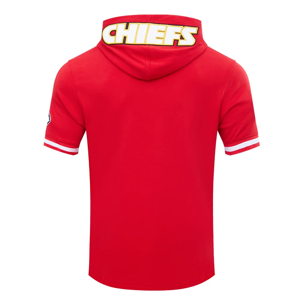 Patrick Mahomes #15 Kansas City Chiefs Short Sleeve Hoodie for Men - Official NFL Pro Standard Pullover - Perfect for Game Day, Tailgating & Fan Apparel