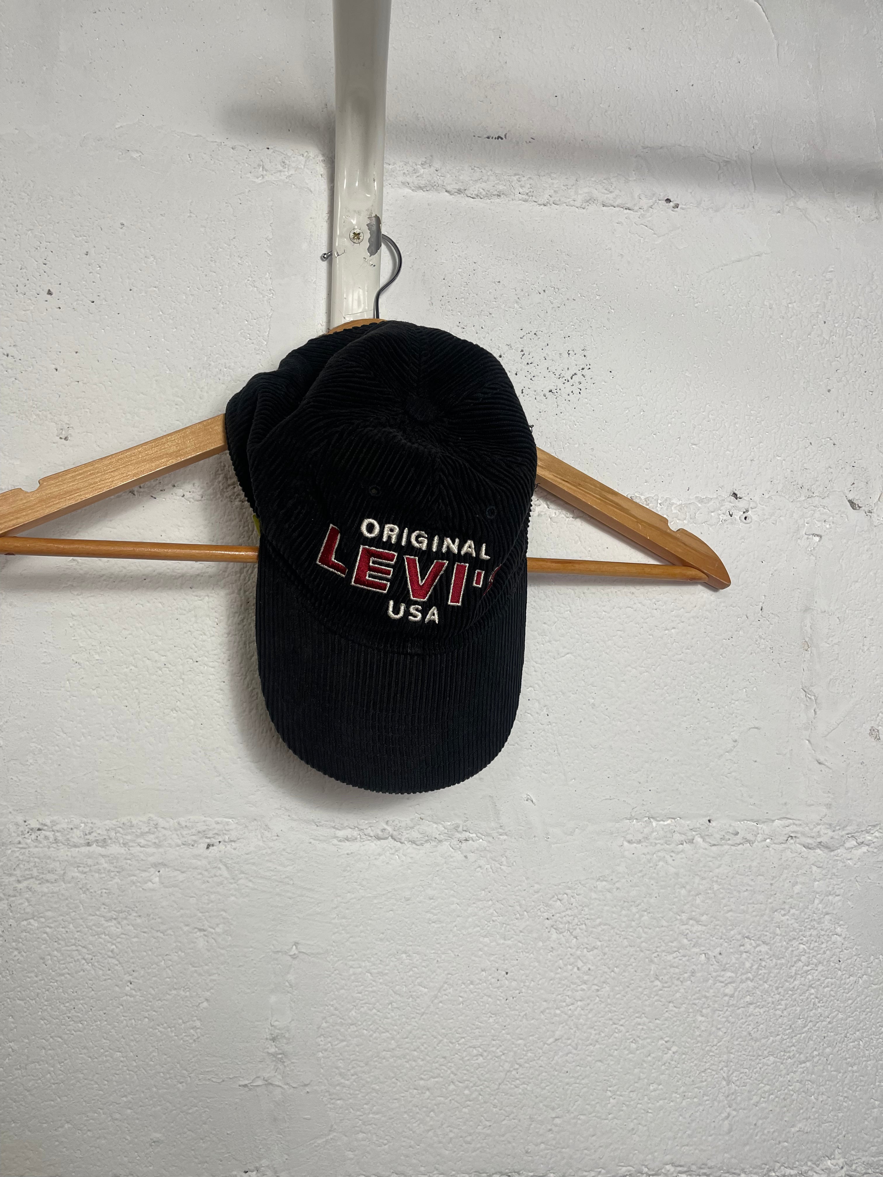 Vintage Levi's Baseball Cap for Men & Women - Classic Cotton Adjustable Dad Hat - Perfect for Casual Wear, Outdoor Activities & Sports