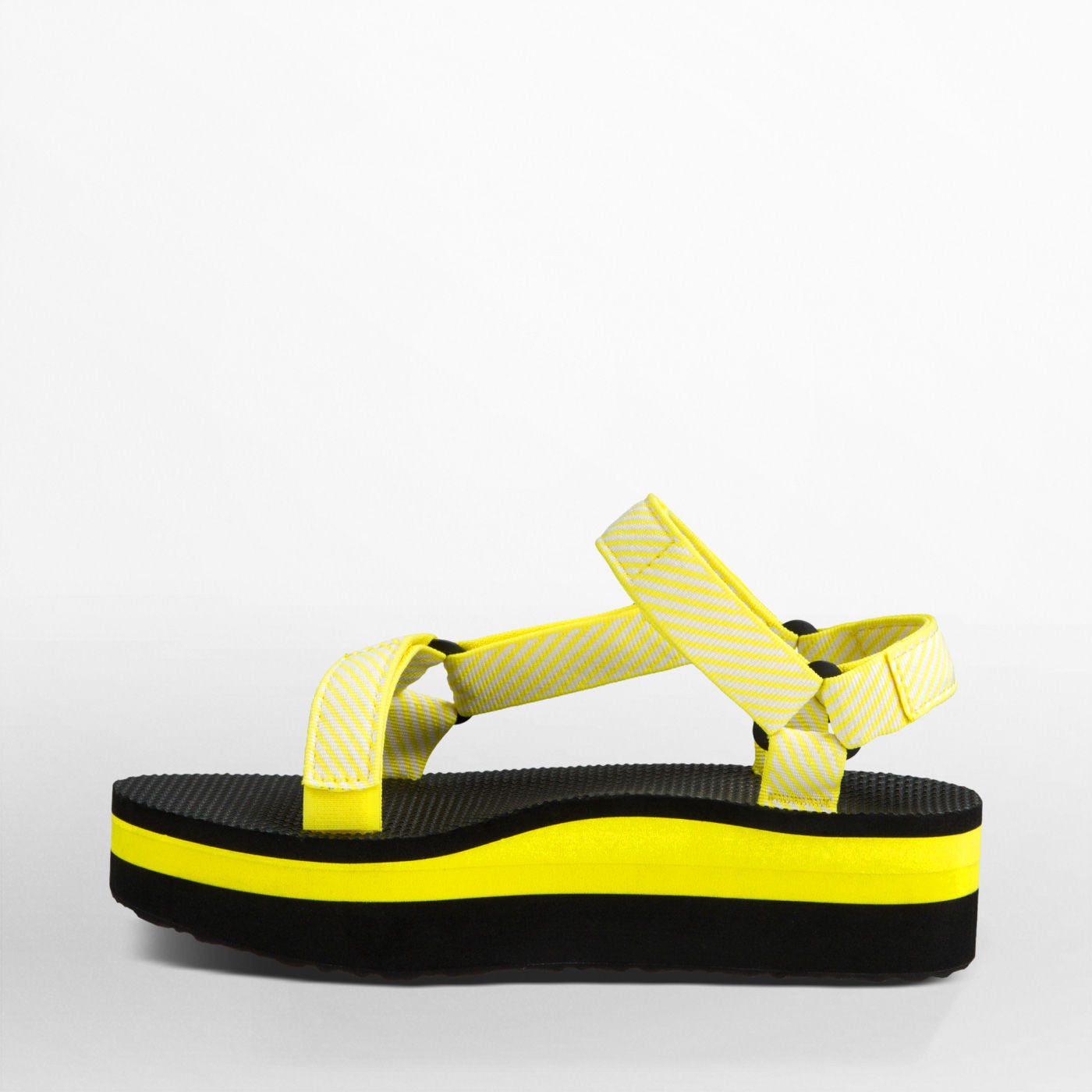 Teva Women's Flatform Universal Sandals - Comfortable & Stylish Hiking Sandals for Outdoor Adventures, Travel & Summer Wear