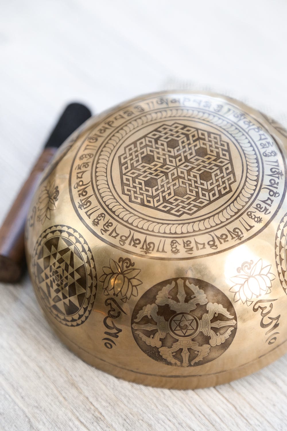 Green Tara Sacred Geometry & Yoga Chakra Singing Bowl Set for Meditation, Healing & Spiritual Practice | Perfect for Yoga Studios, Home Meditation & Energy Balancing