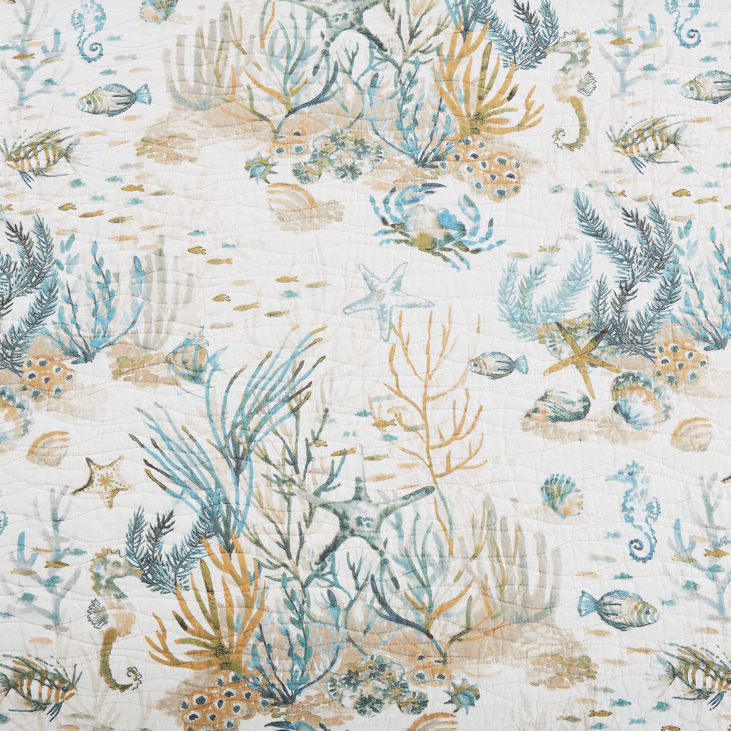 C&F Home Cerulean Shores 3-Piece Coastal Bedding Set - Reversible Seashells, Fish, Crab & Starfish Pattern Quilt Set | Full/Queen Size | Machine Washable Cotton | Perfect for Beach House, Nautical Theme Bedroom & Coastal Decor