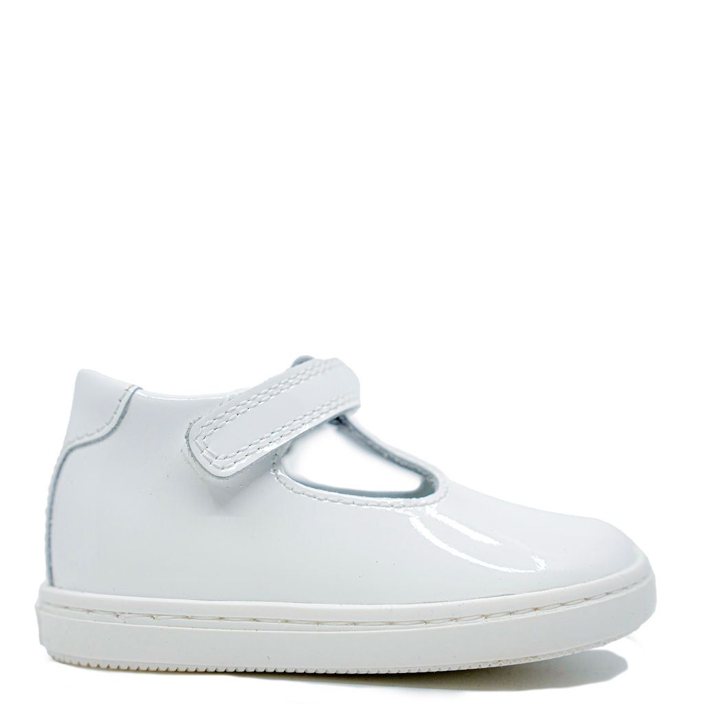 Beberlis White Patent Leather Baby Sneakers with Velcro Strap - Comfortable & Stylish First Walking Shoes for Toddlers, Infants & Kids - Perfect for Daily Wear, Playtime & Special Occasions