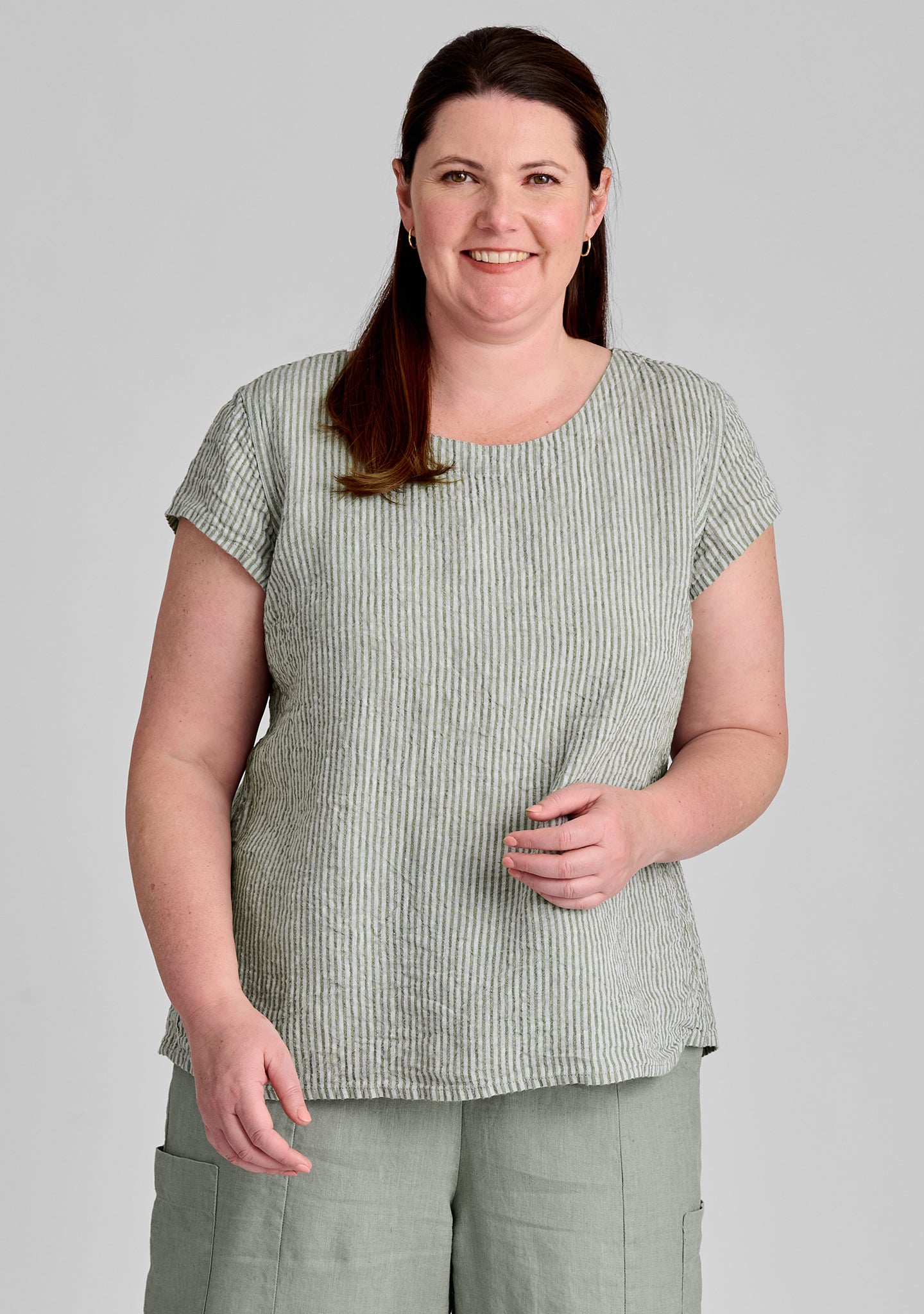 Tuck Back Tee - Soft Linen T-Shirt for Women | Breathable & Comfortable Summer Top | Perfect for Casual Wear, Beach Outings & Layering