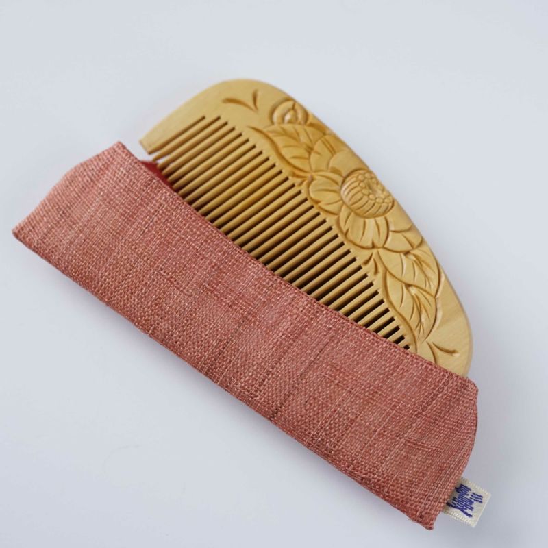 Handmade Japanese Tsuge (Boxwood) Comb with Linen Case - Traditional Kyoto Hair Accessory for Women & Men | Perfect for Styling, Detangling & Gift Giving