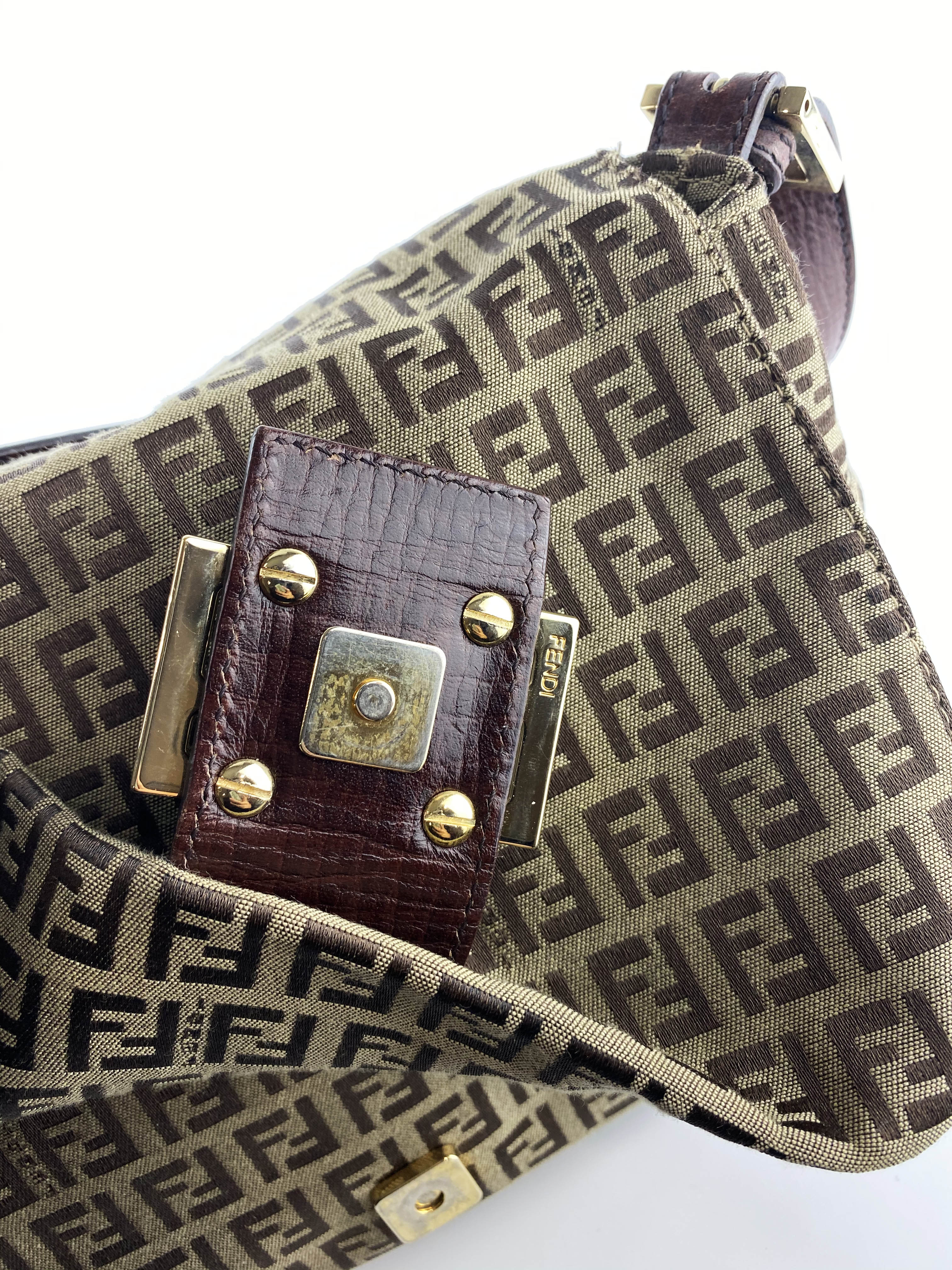 Fendi Vintage Mamma Baguette Zucca Shoulder Bag - Authentic Leather Handbag for Women, Luxury Designer Purse for Everyday Use & Special Occasions
