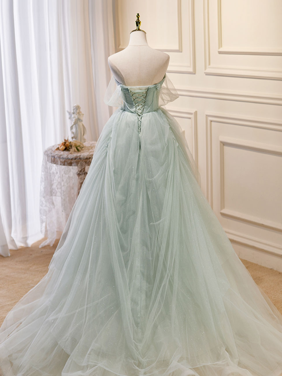 Elegant A-Line Off Shoulder Tulle Green Long Prom Dress with Beading - Formal Evening Gown for Homecoming, Wedding, Ball & Special Occasions