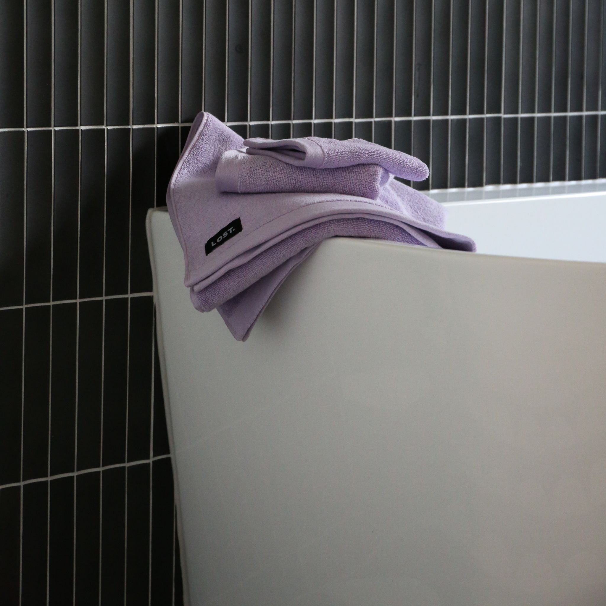 LOST TOWELS Premium Hand Towel Set - 16x28 Inches (40x70cm) Soft Absorbent Bath Towels - Light Purple (Lilac) for Kitchen, Bathroom & Gym - Ultra Soft Cotton Towels for Spa, Pool & Travel