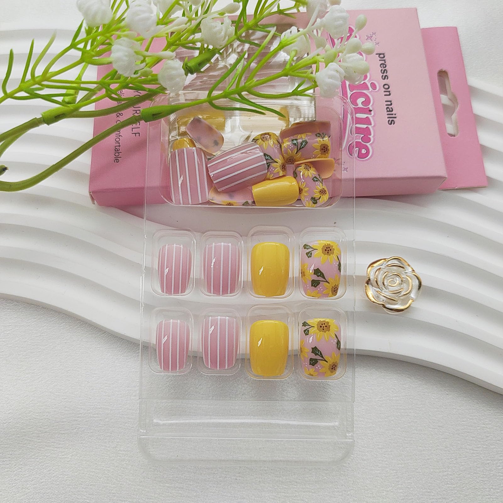 24 Pcs Extra Short Press-on Nails - Coffin Shape Glossy Glue-on False Nails with Sunflower Designs - Yellow Full Cover Artificial Nails for Women, Easy to Apply, Perfect for Daily Wear, Parties & Special Occasions