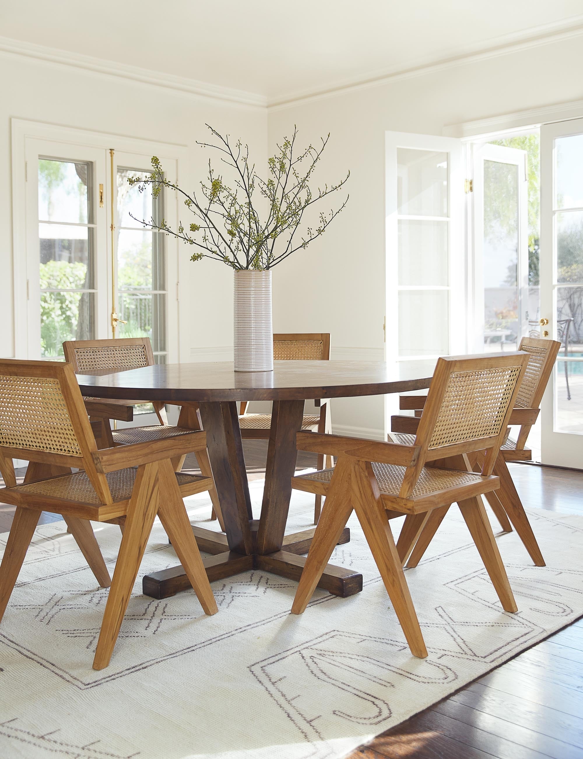 Modern Alvi Dining Chair - Sturdy Wooden Frame & Comfortable Upholstered Seat - Perfect for Kitchen, Dining Room & Home Office