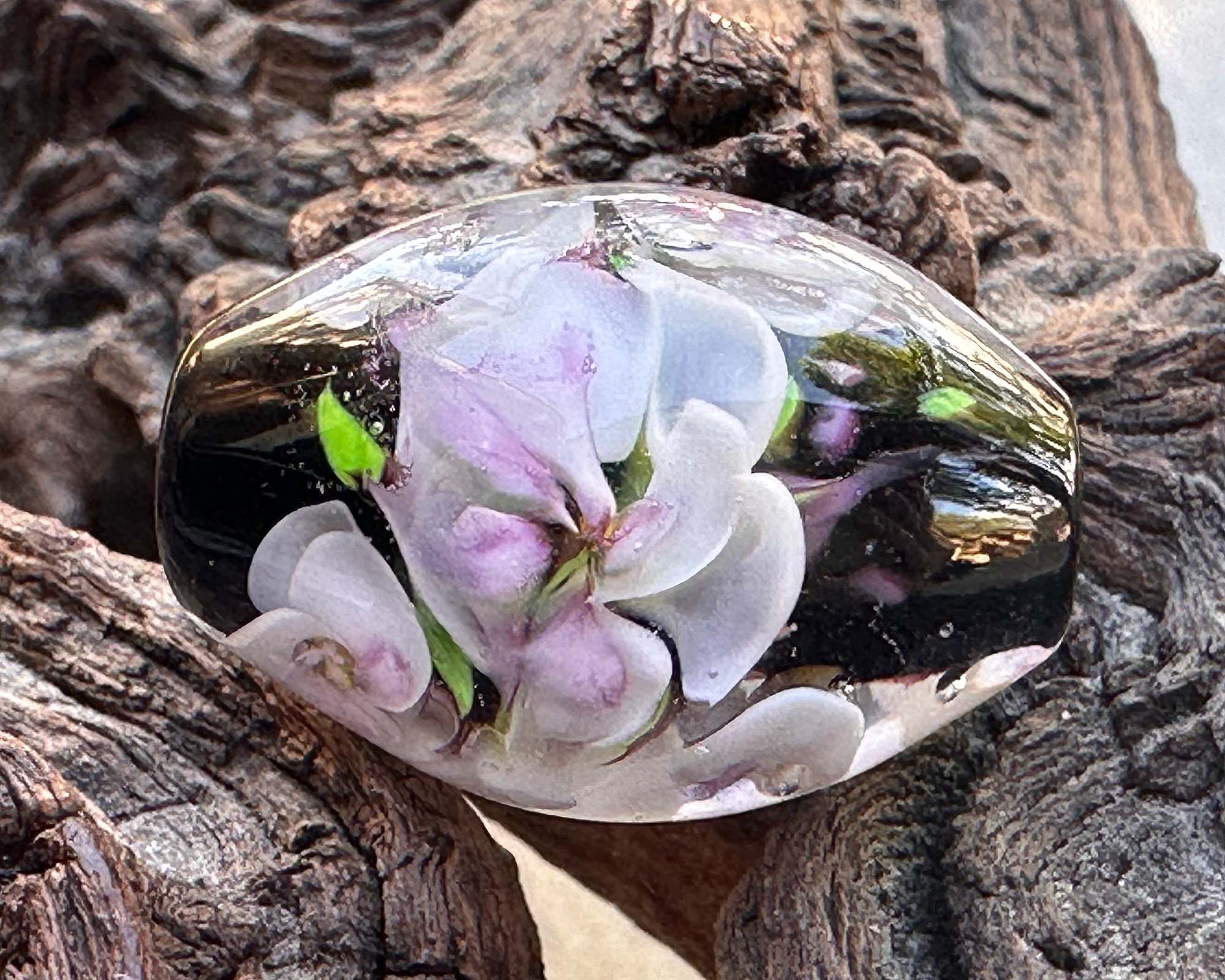 Handmade White Floral Lampwork Glass Focal Bead for Jewelry Making - Perfect for Necklaces, Bracelets, and DIY Craft Projects