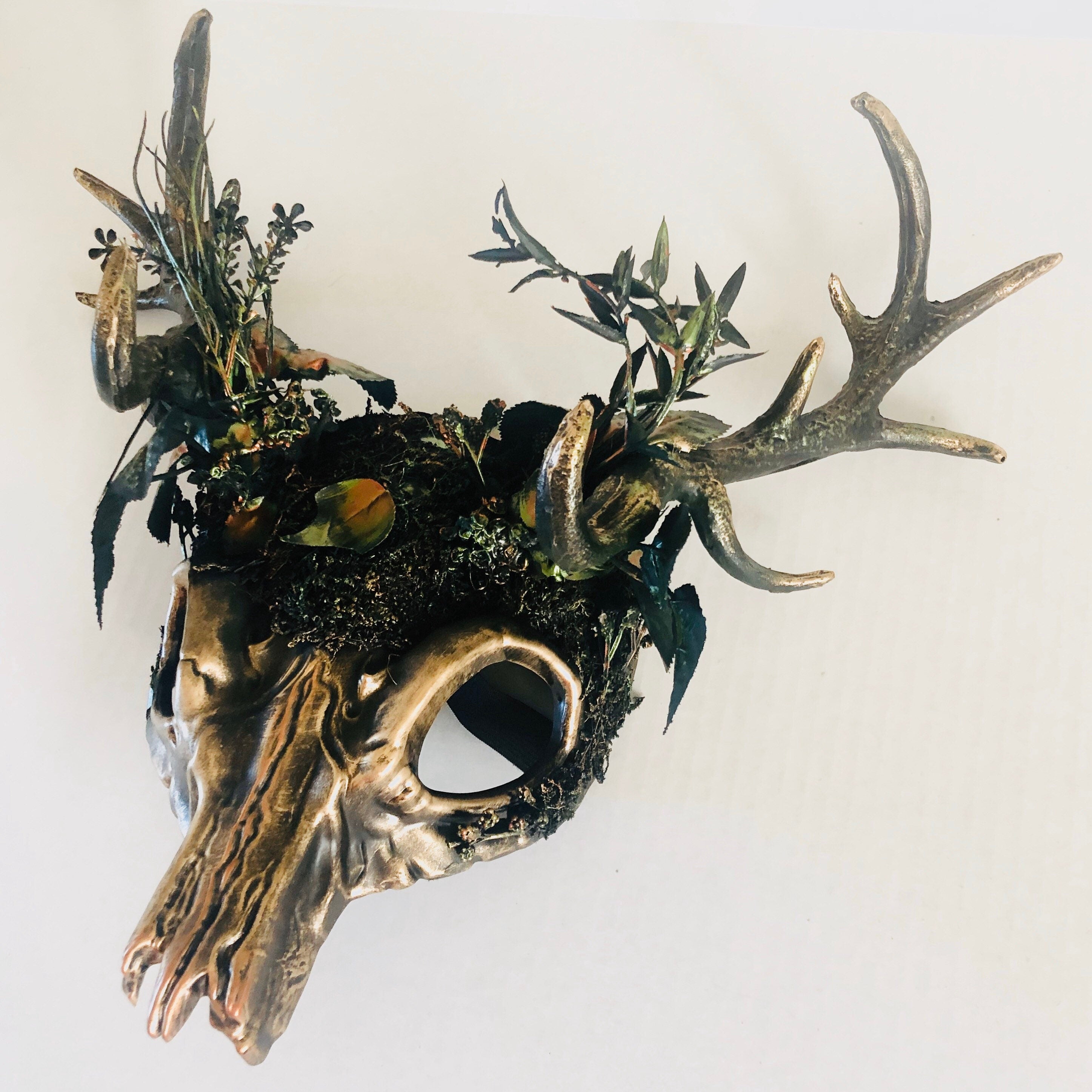 Premium Deer Antlers for Home Decor & Spiritual Altars - Cernunnos Inspired Natural Antler Decor for Pagan, Wiccan & Celtic Traditions | Perfect for Wall Art, Ritual Spaces & Nature-Themed Interiors