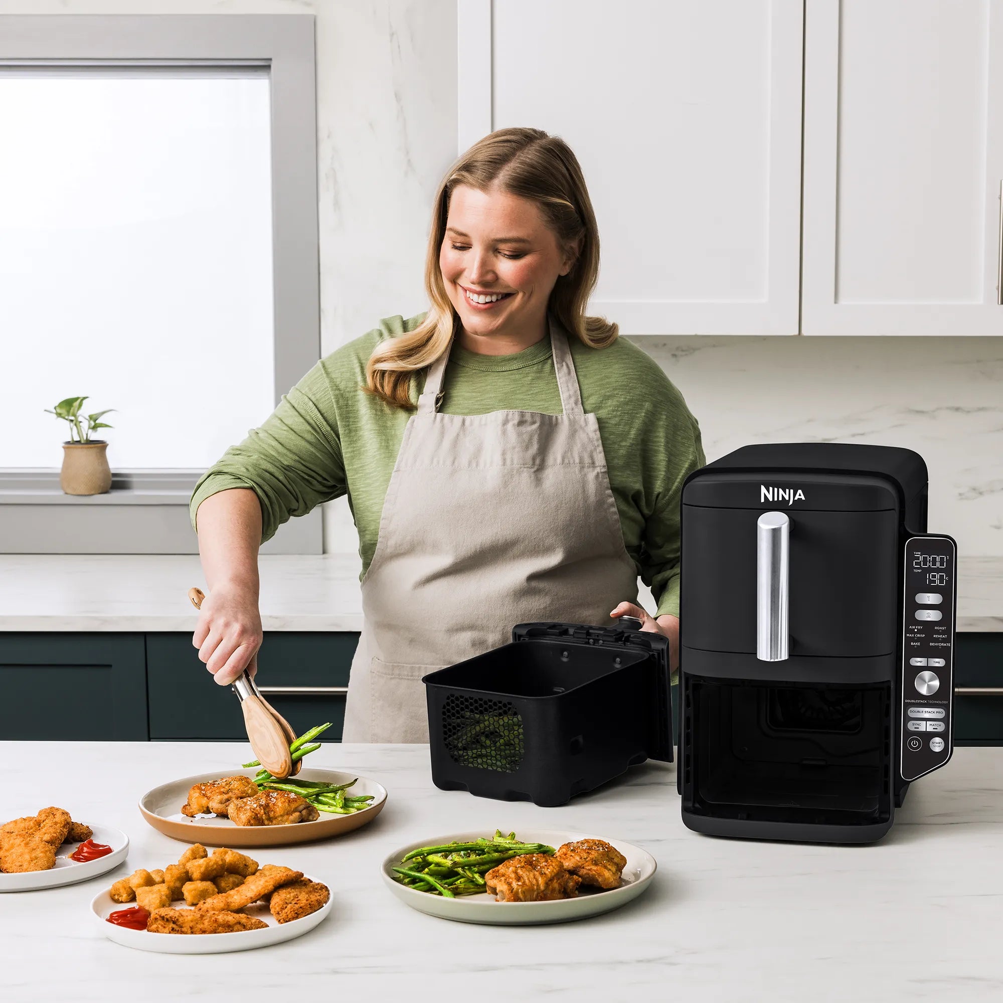 Ninja DoubleStack XXXL 9.5L 2 Drawer Air Fryer - Large Capacity Air Fryer Oven for Family Cooking, Healthy Oil-Free Frying, Baking & Roasting - Perfect for Home Kitchen, Parties & Meal Prep