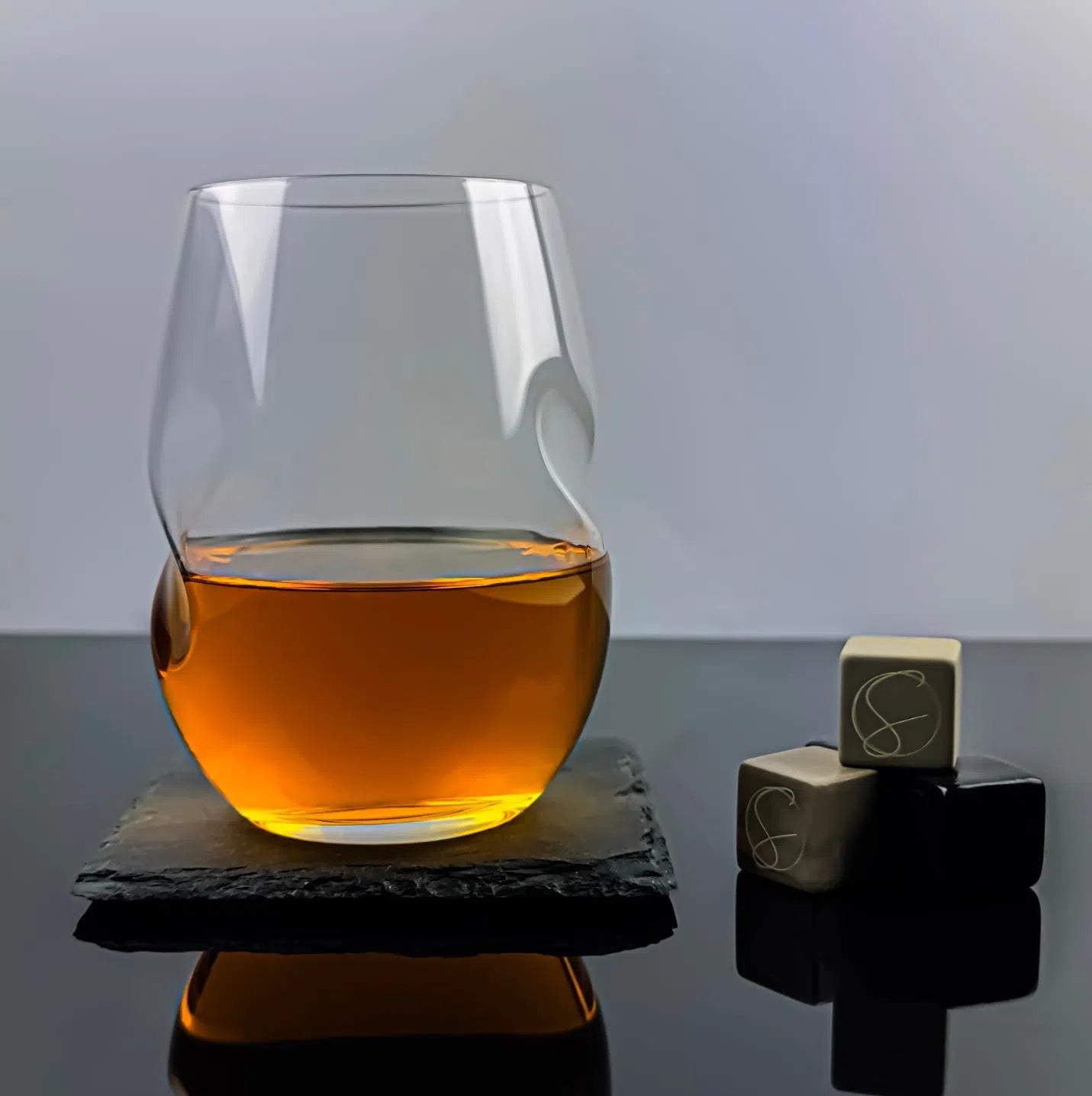 Premium 430ml Borosilicate Glass Whiskey Tumbler with Elegant Twist Design - Perfect for Scotch, Bourbon, Cocktails & Home Bar Decor
