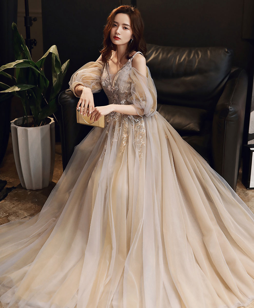 Elegant Champagne V-Neck Tulle Lace Long Prom Dress for Formal Events - Perfect for Homecoming, Weddings & Evening Galas