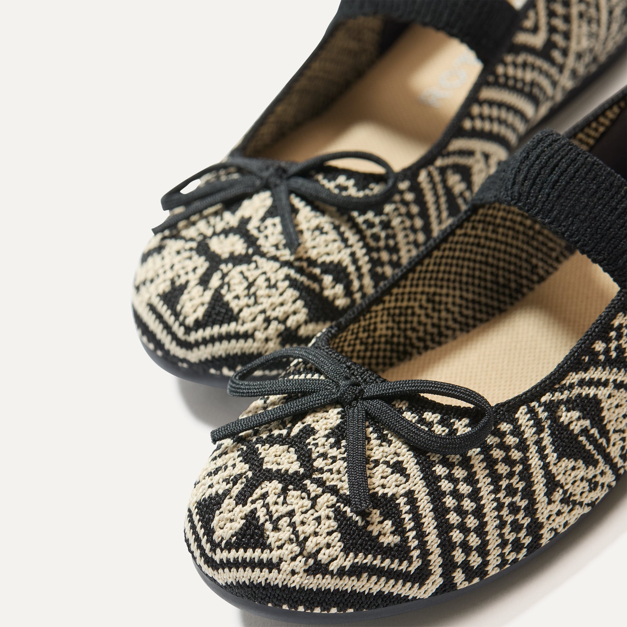 **Black Mosaic Kids Bow Mary Jane Shoes - Elegant & Comfortable Flats for Girls, Perfect for School, Parties & Special Occasions**