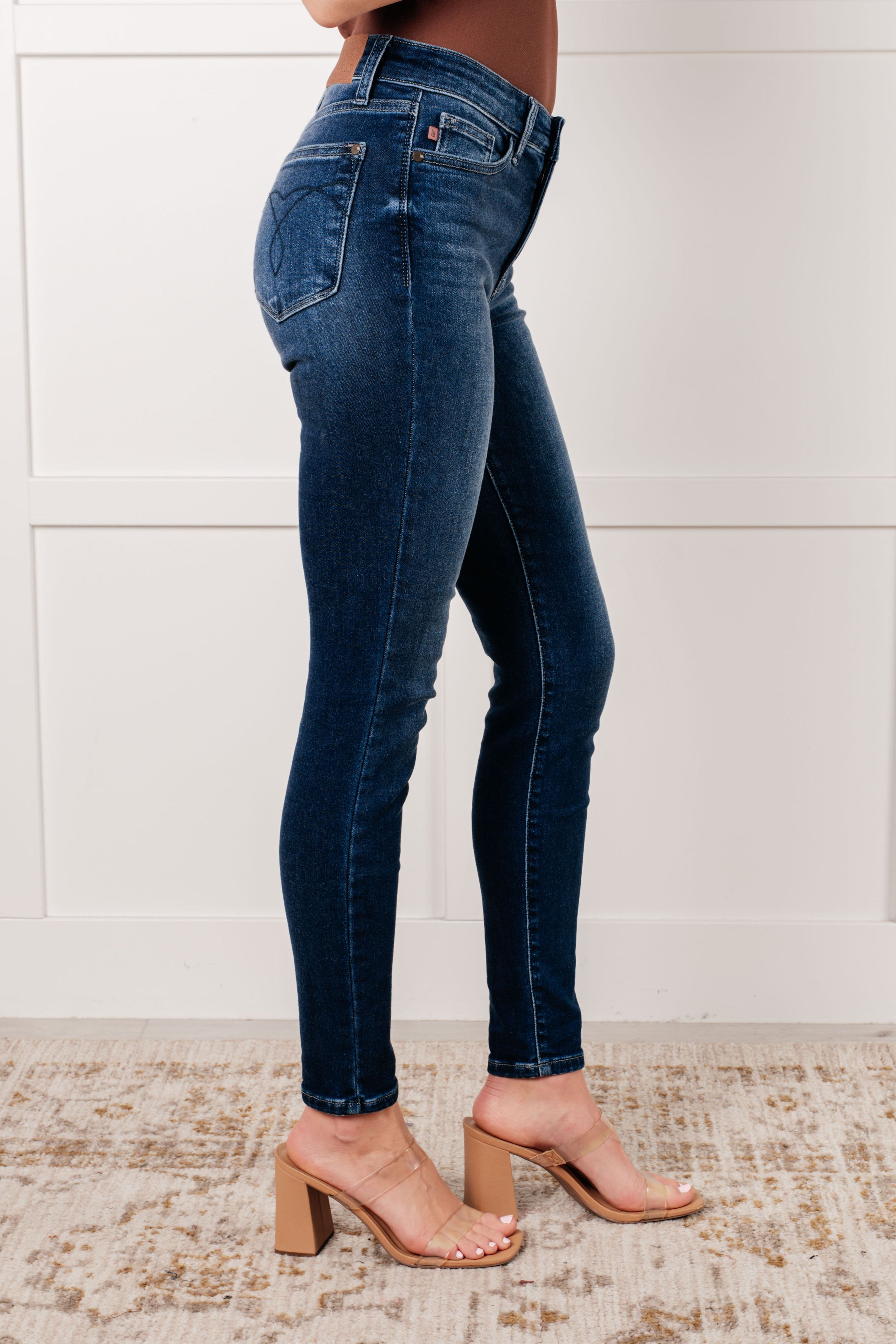 Skylar Mid Rise Thermal Vintage Skinny Jeans for Women - Cozy Winter Stretch Denim Pants - Perfect for Casual Outfits & Cold Weather Fashion