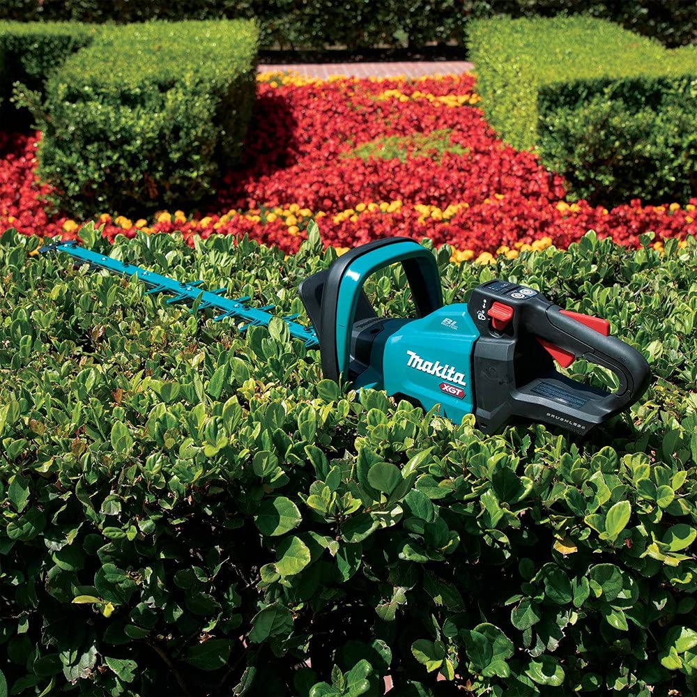 Makita 40V Max XGT Brushless Cordless Hedge Trimmer - 30 Inch Bare Tool for Professional Landscaping & Garden Maintenance