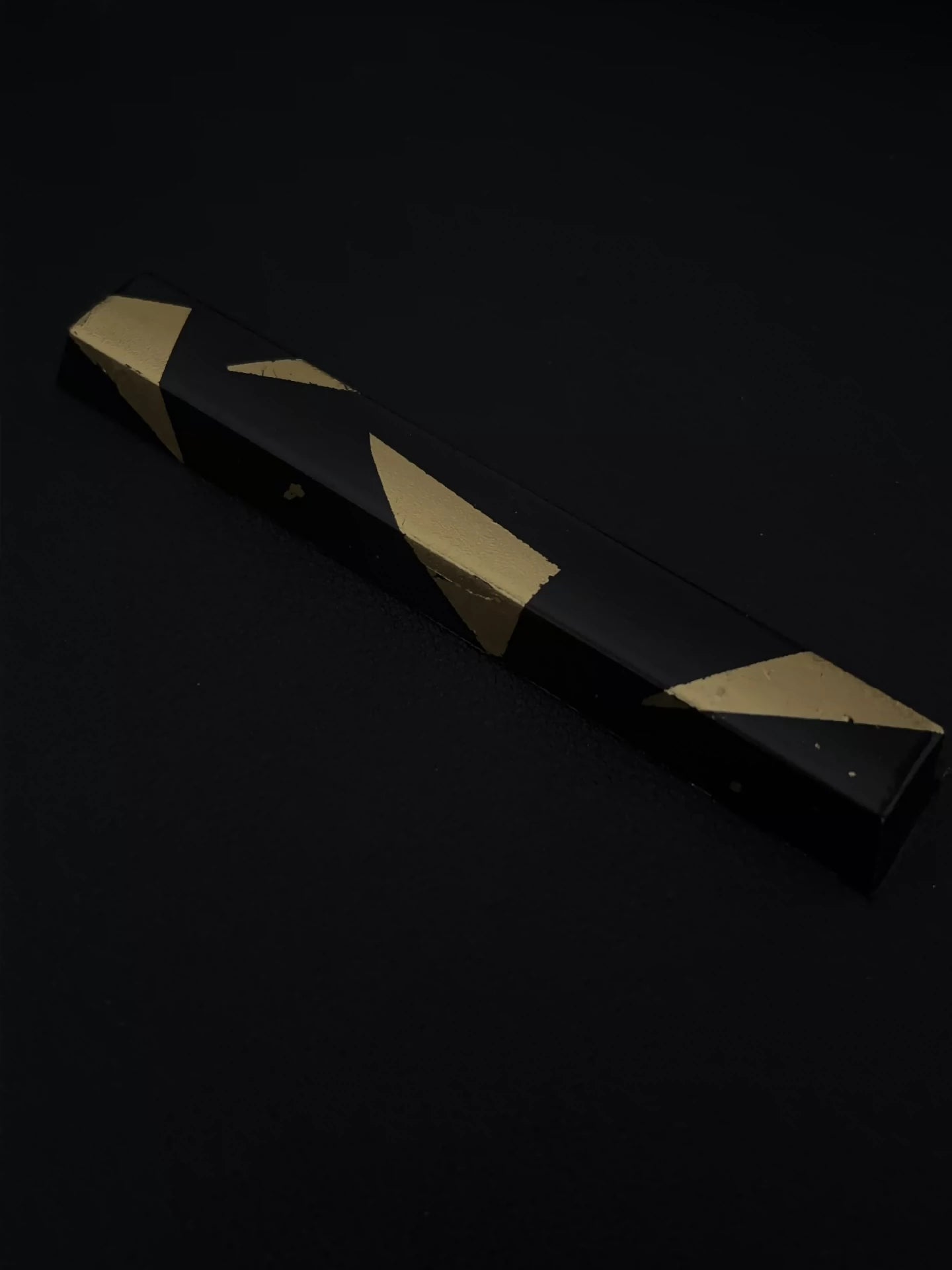 6.25U Spacebar Keycaps - Broken Gold Design, Custom Resin Coated Mechanical Keyboard Keycaps for Gaming & Typing | Premium Chinese Lacquer Finish for PC, Mac & Mechanical Keyboards