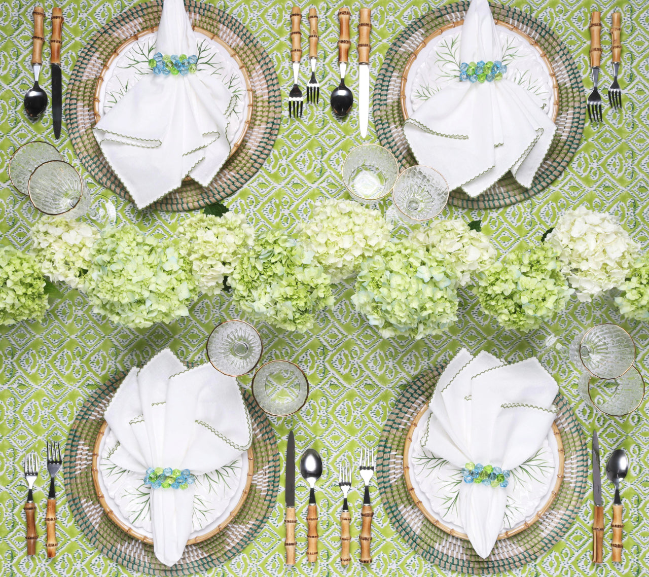 Premium Olive & Green Alfresco Tablecloth for Outdoor Dining – Perfect for Picnics, BBQs, and Garden Parties