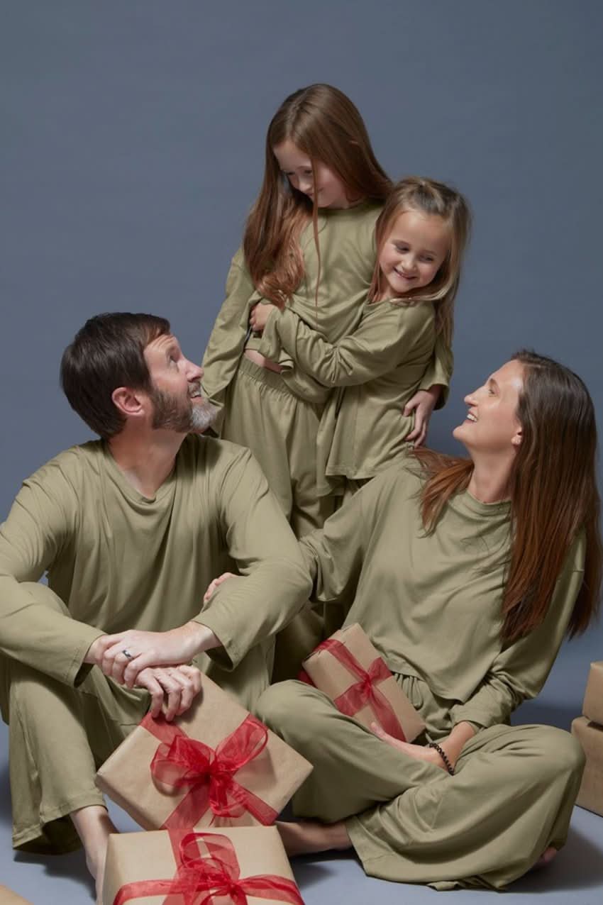 The Cloud Men's Lounge Set - Ultra Soft & Comfortable Pajama Set for Relaxing at Home or Traveling