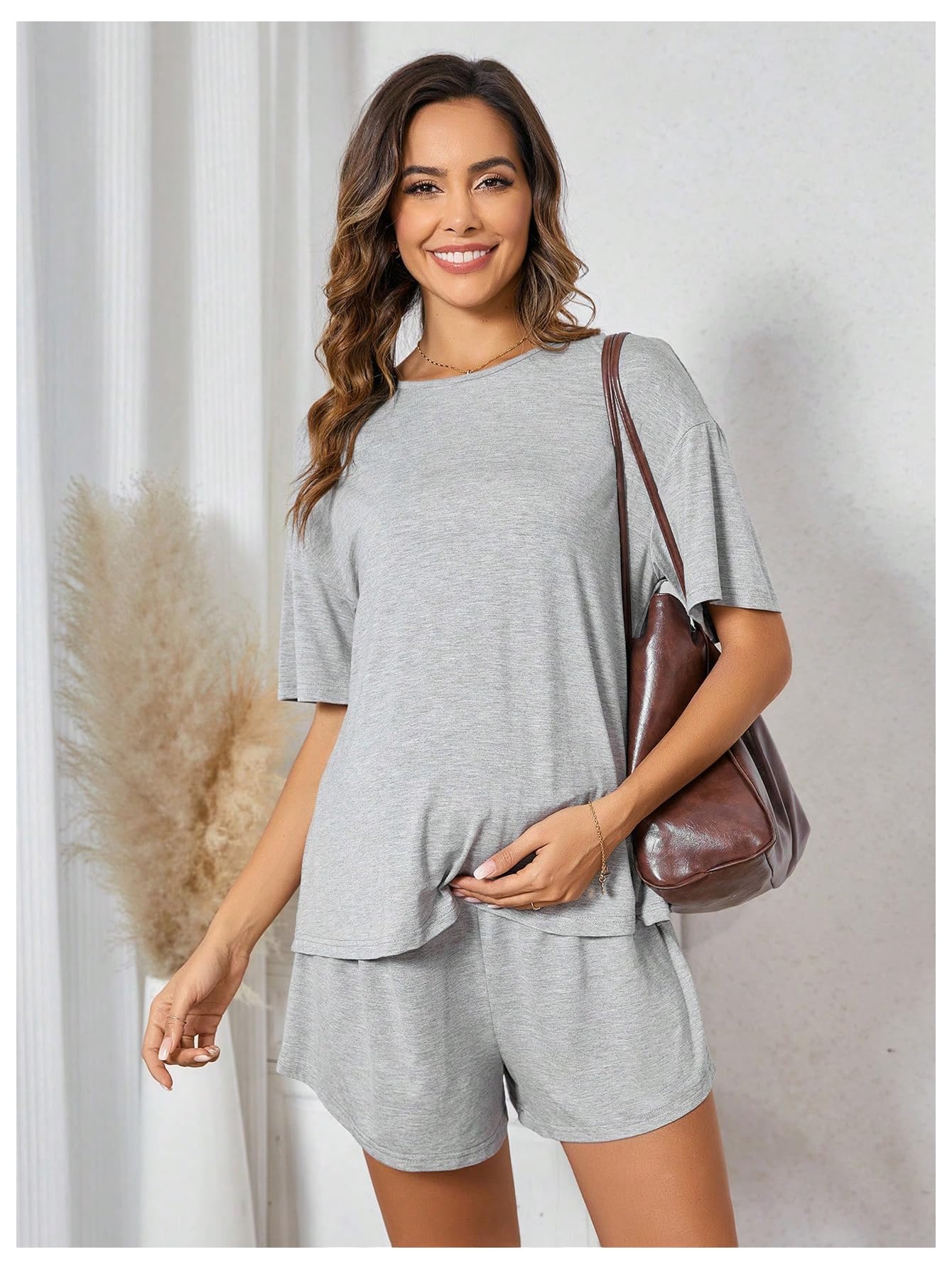 Verdusa Women's Maternity Pajama Set - 2 Piece Nursing Sleepwear with Drop Shoulder Top & Shorts | Soft Lounge Wear for Pregnancy & Breastfeeding Comfort