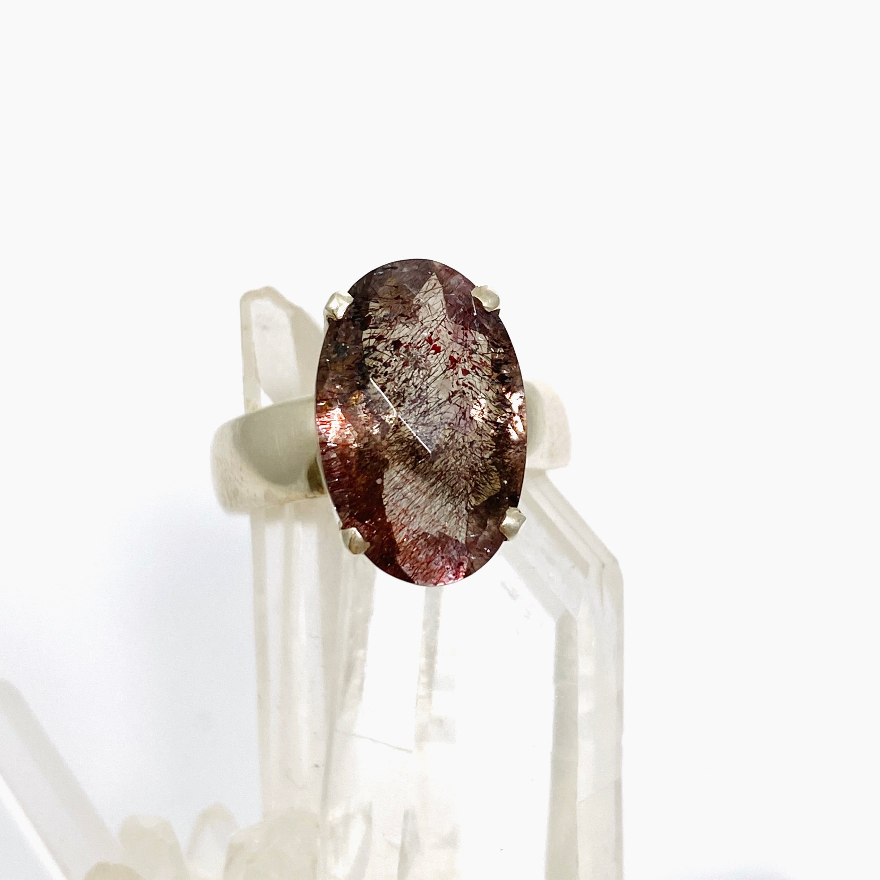 Lepidicrocite in Quartz - Natural Inclusion Quartz Oval Checkerboard Faceted Ring - Size 7.5 - Elegant Jewelry for Women - Perfect for Wedding, Anniversary & Special Occasions