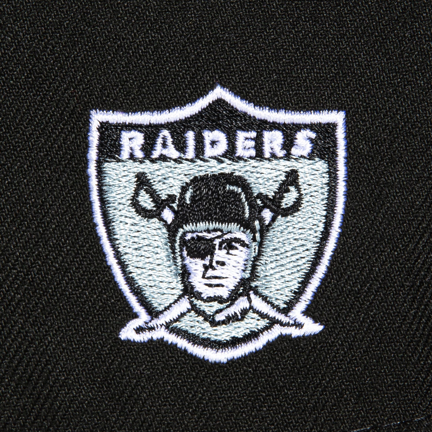 New Era 59Fifty Las Vegas Raiders Logo Patch Word Hat - Black & Metallic Silver Snapback Cap for Men | NFL Football Fan Gear, Game Day Outfit, Streetwear Fashion Accessory