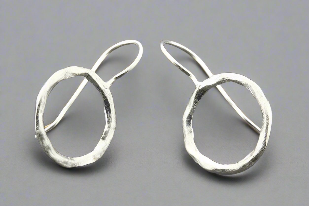Sterling Silver Circle Earrings for Women - Minimalist Hoop Earrings for Everyday Wear, Gift Giving & Special Occasions