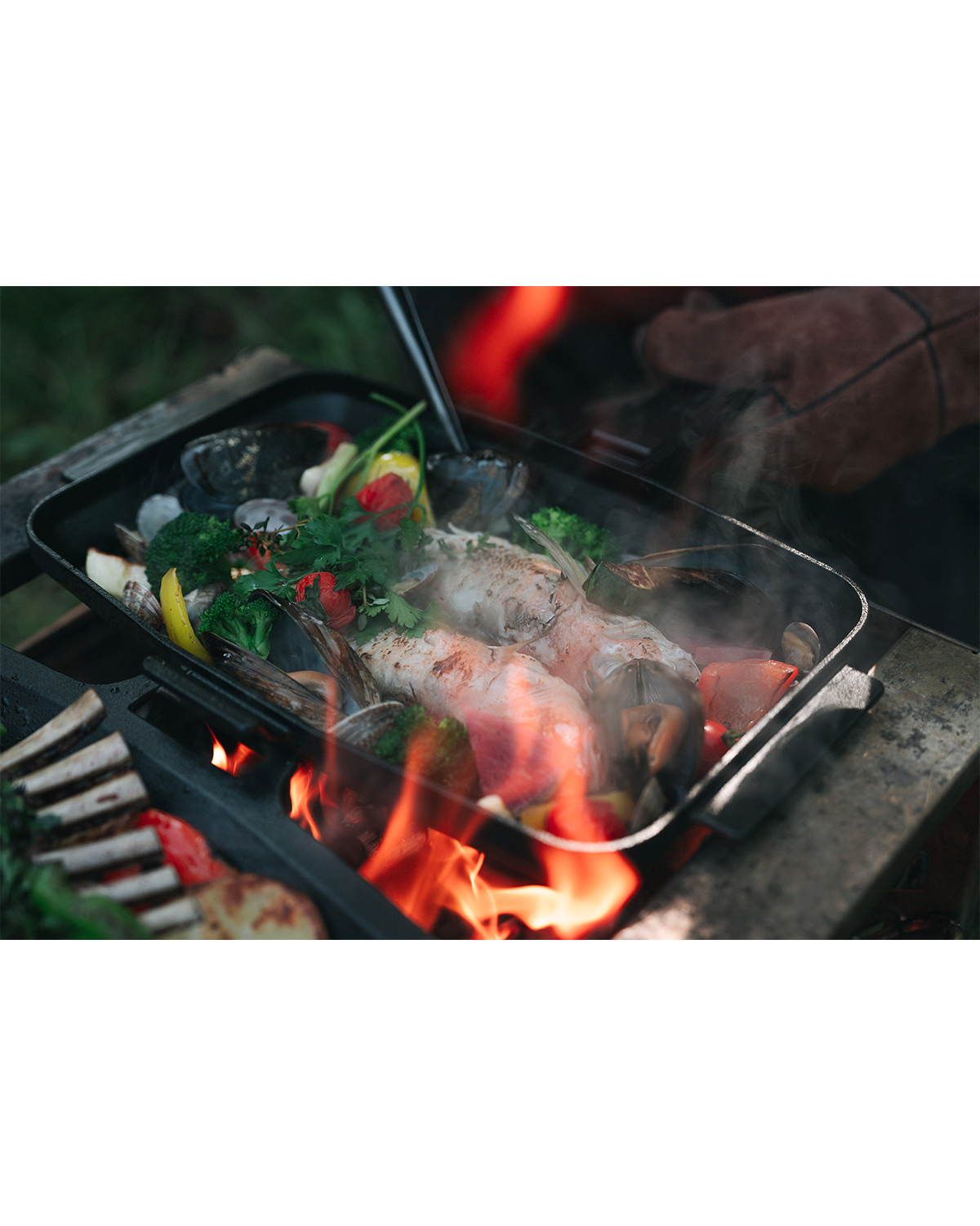 Premium Cast Iron Sandwich Press & Grill Pan - Perfect for Paninis, Grilled Cheese, and Breakfast Sandwiches at Home or Camping