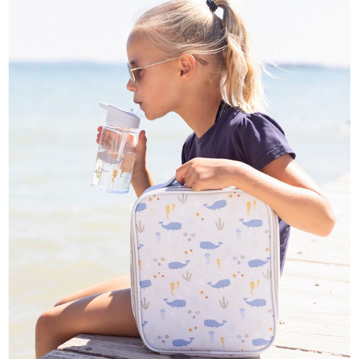 A Little Lovely Company Insulated Cooler Bag - Premium Reusable Lunch Box & Picnic Tote for Beach, Camping, and Outdoor Activities - Ocean Blue Design